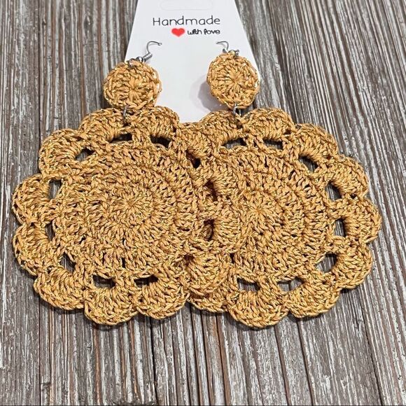 Hand Crafted Crochet Petal Pop Fish Hook Earrings Gold Dainty - Picture 8 of 13